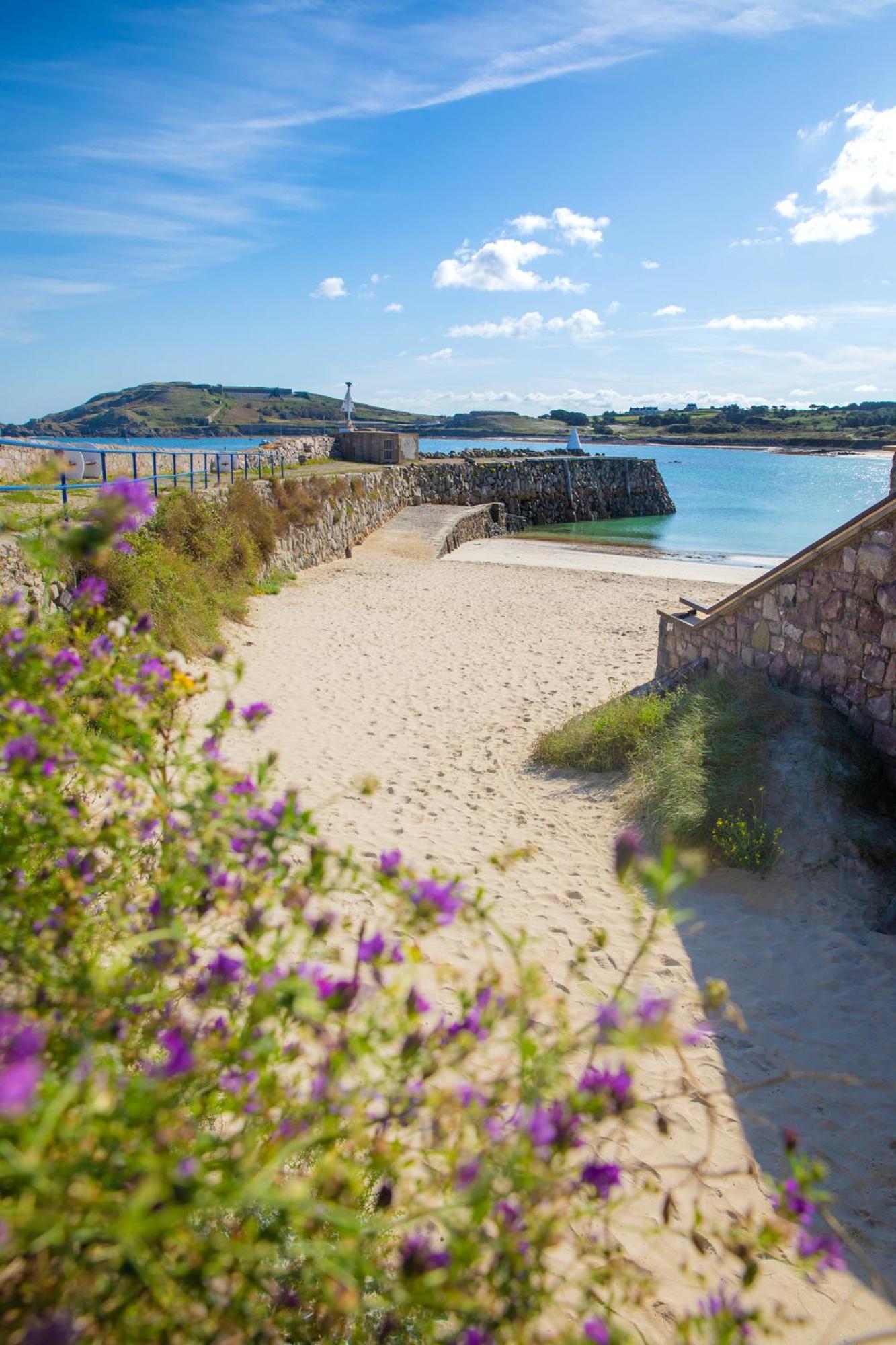 Braye Beach Hotel, Alderney Ngoại thất bức ảnh